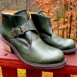 New John Fluevog Adriana Chapot